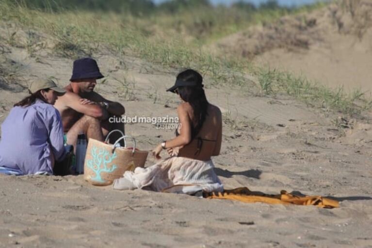 Las primeras fotos de Zaira Nara y Facundo Pieres, juntos y enamorados en Punta del Este