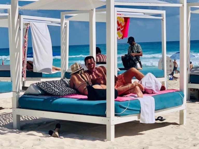 Las primeras fotos del romance "a escondidas" de Rodolfo Barili en las paradisíacas playas de Cancún