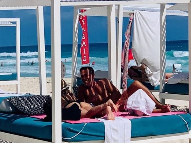 Las primeras fotos del romance "a escondidas" de Rodolfo Barili en las paradisíacas playas de Cancún