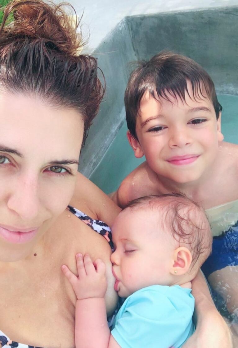 Las primeras vacaciones playeras de Mariana Brey con Juana ¡y teta a libre demanda!: “Disfrutando cada instante” 