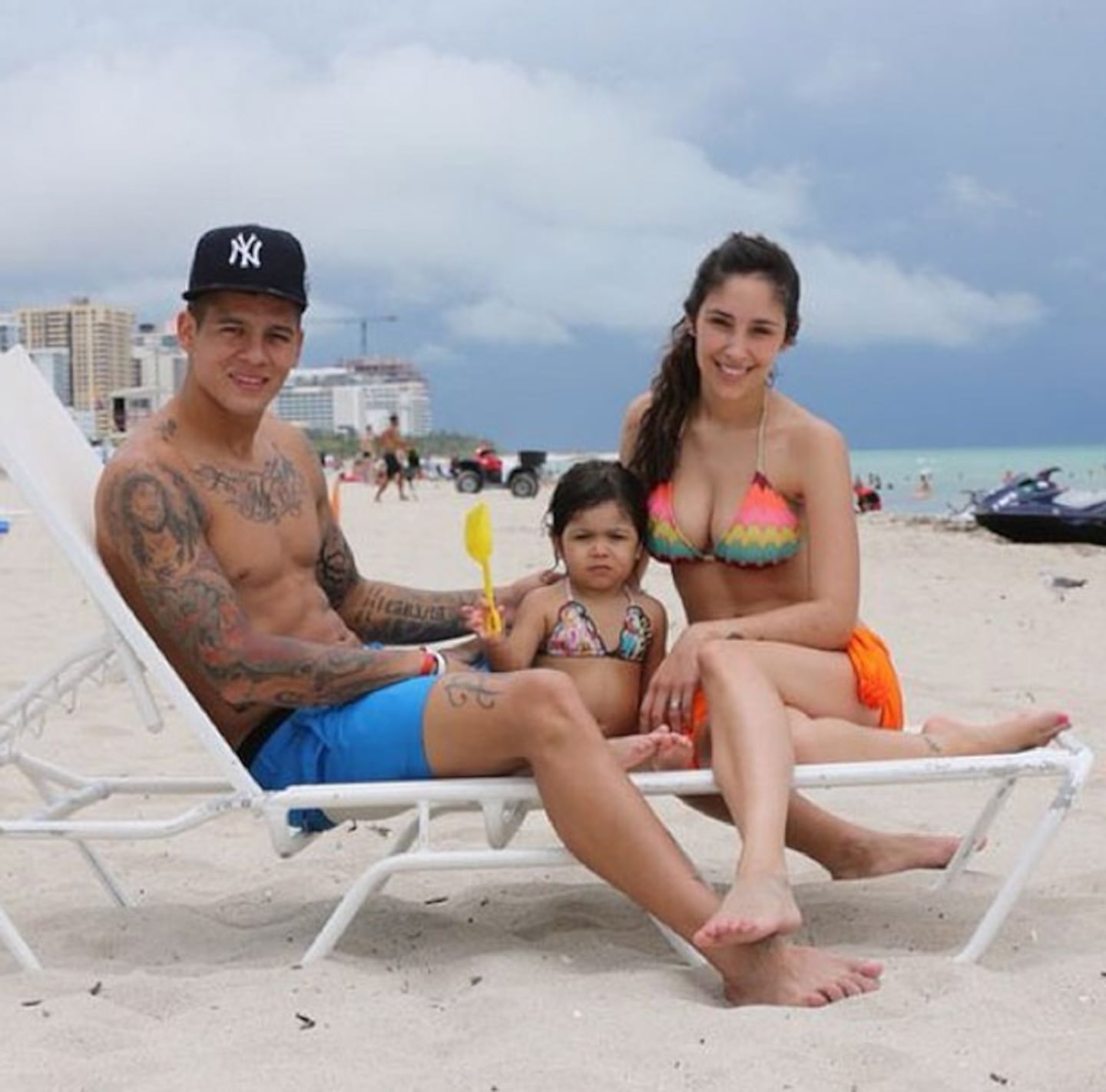 Las relajadas vacaciones de Marcos Rojo y su familia. (Foto: Instagram)
