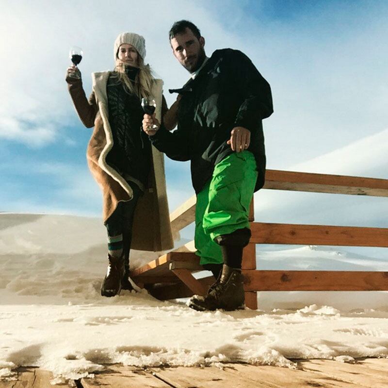 Las románticas vacaciones de Isabel Macedo y Martín Tassara en Bariloche. Foto: Captura