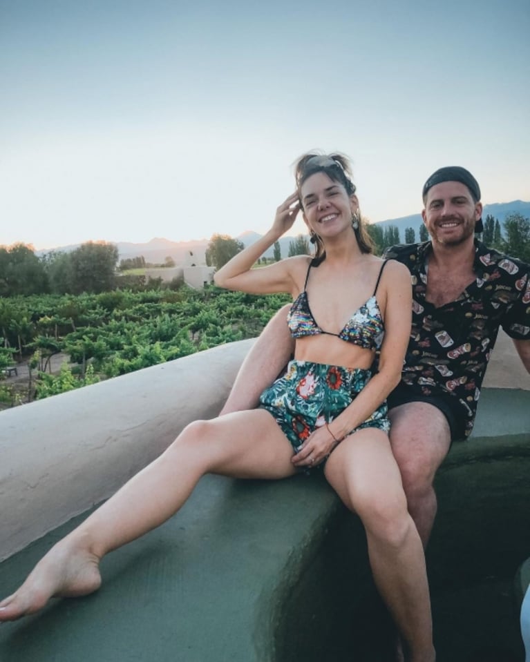 Las románticas y sensuales vacaciones de Julieta Nair Calvo con su novio en Mendoza: "Al infinito con vos"