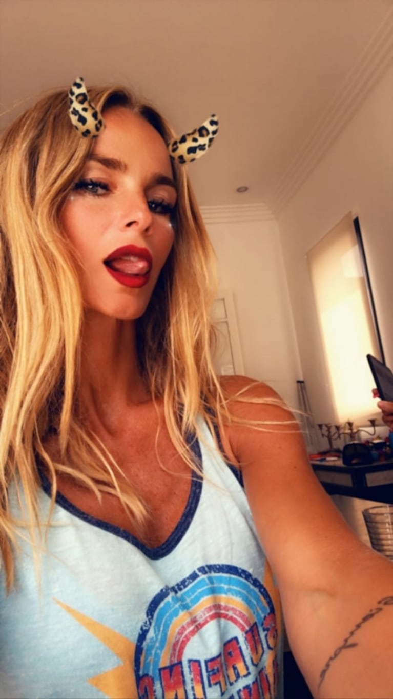 Las selfies súper sexies de Sabrina Rojas tras su separación de Luciano Castro: sugerentes filtros y pose sensual