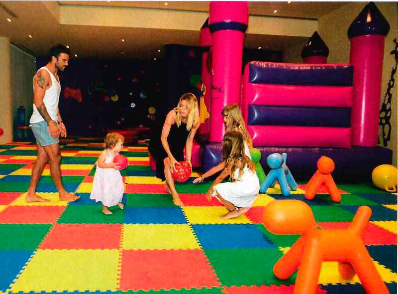 Las soñadas vacaciones en familia de Nicole Neumann y Fabián Cubero en Cancún. Foto: Caras