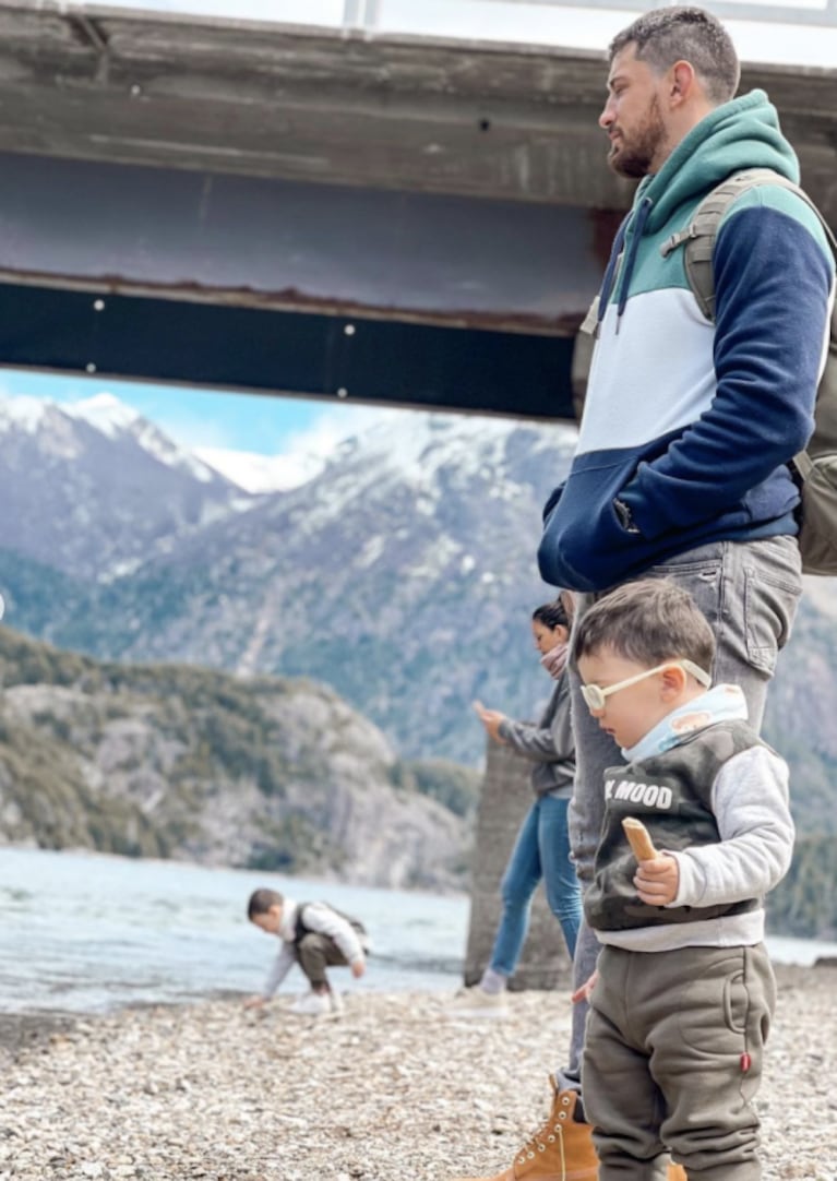 Las tiernas fotos de Belu Lucius junto a su marido y los hijos de ambos en Bariloche