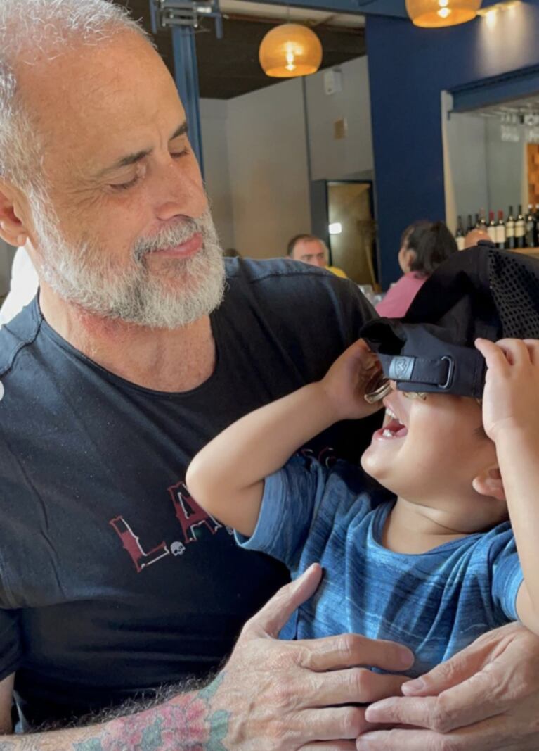 Las tiernas fotos de Jorge Rial con su nieto Francesco, quien lució un look muy canchero: "Mi Tata"