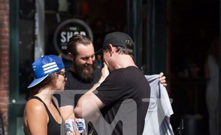 Las últimas fotos con vida de Cory Monteith en Vancouver, Canadá (Foto: TMZ). 