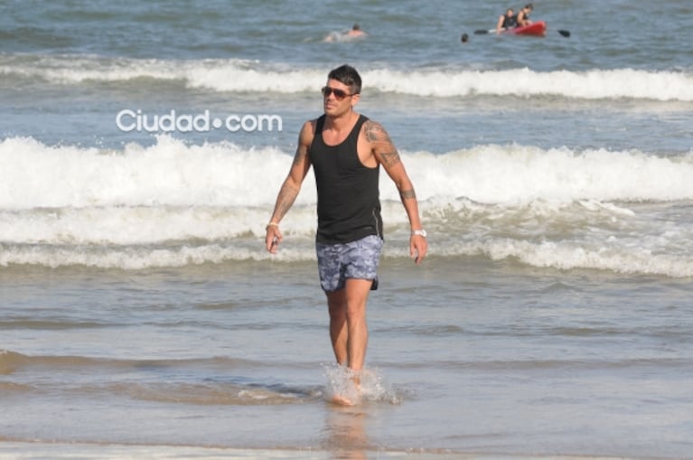 Las vacaciones de Cristian U en Punta del Este, rodeado de bellezas: "Uno está soltero y la pasa bien, nada más"