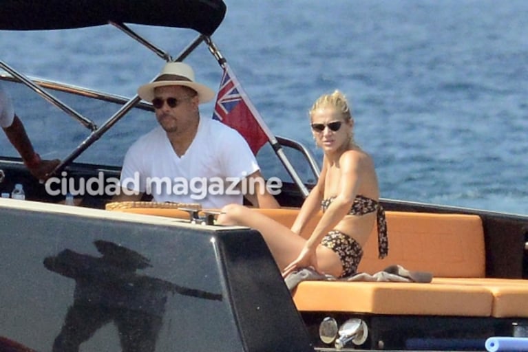 Las vacaciones de Ronaldo: relax total en Formentera junto a su bella y joven novia modelo