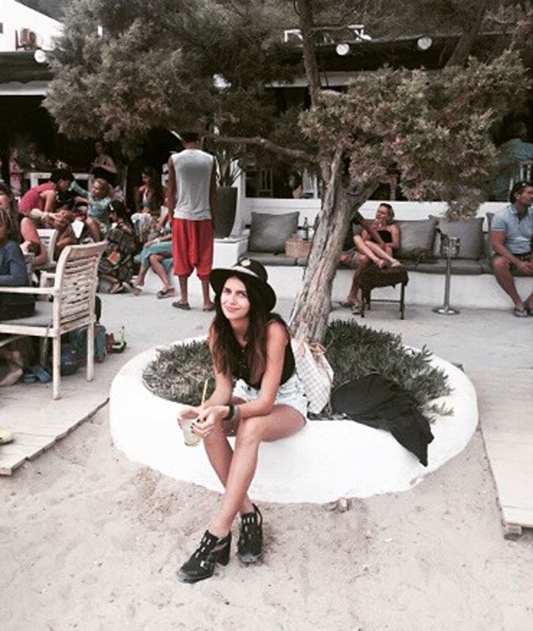 Las vacaciones de Zaira Nara junto a Wanda en Ibiza (Fotos: Instagram). 