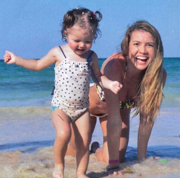 Las vacaciones familiares de Dallys Ferreira y Nicolás Sporleder con su hija en Punta Cana... ¡y el truquito para encontrarse en la intimidad!: "Día por medio, India duerme con sus abuelas"