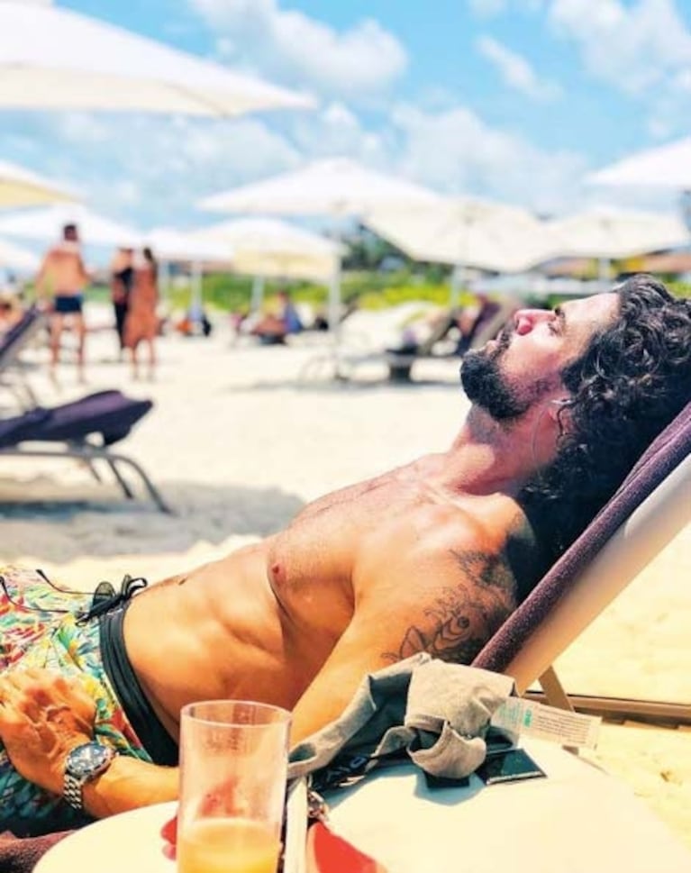 Las vacaciones hot de Luciano Castro y Sabrina Rojas en Mexico: "Pasándola muy bien"