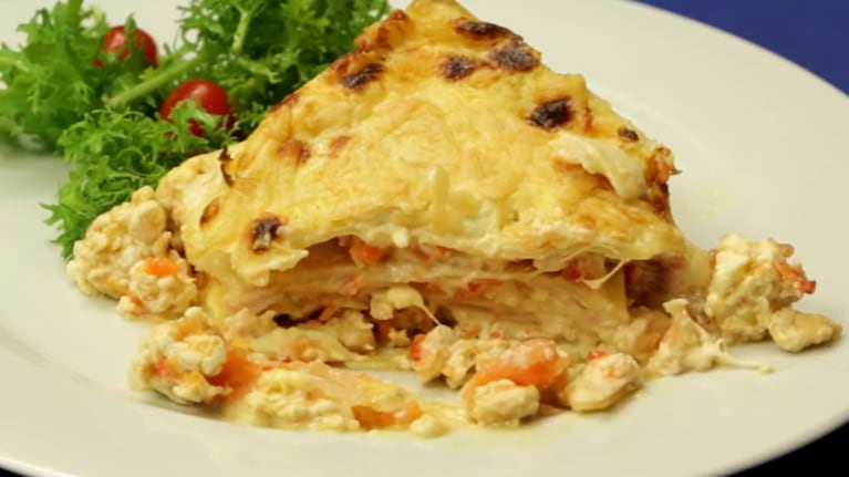 lasagna, pollo, jamón, queso