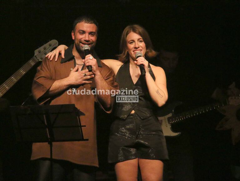 Laura Esquivel presentó de su disco solista y Nico Zuviria la acompañó (Foto: Movilpress).