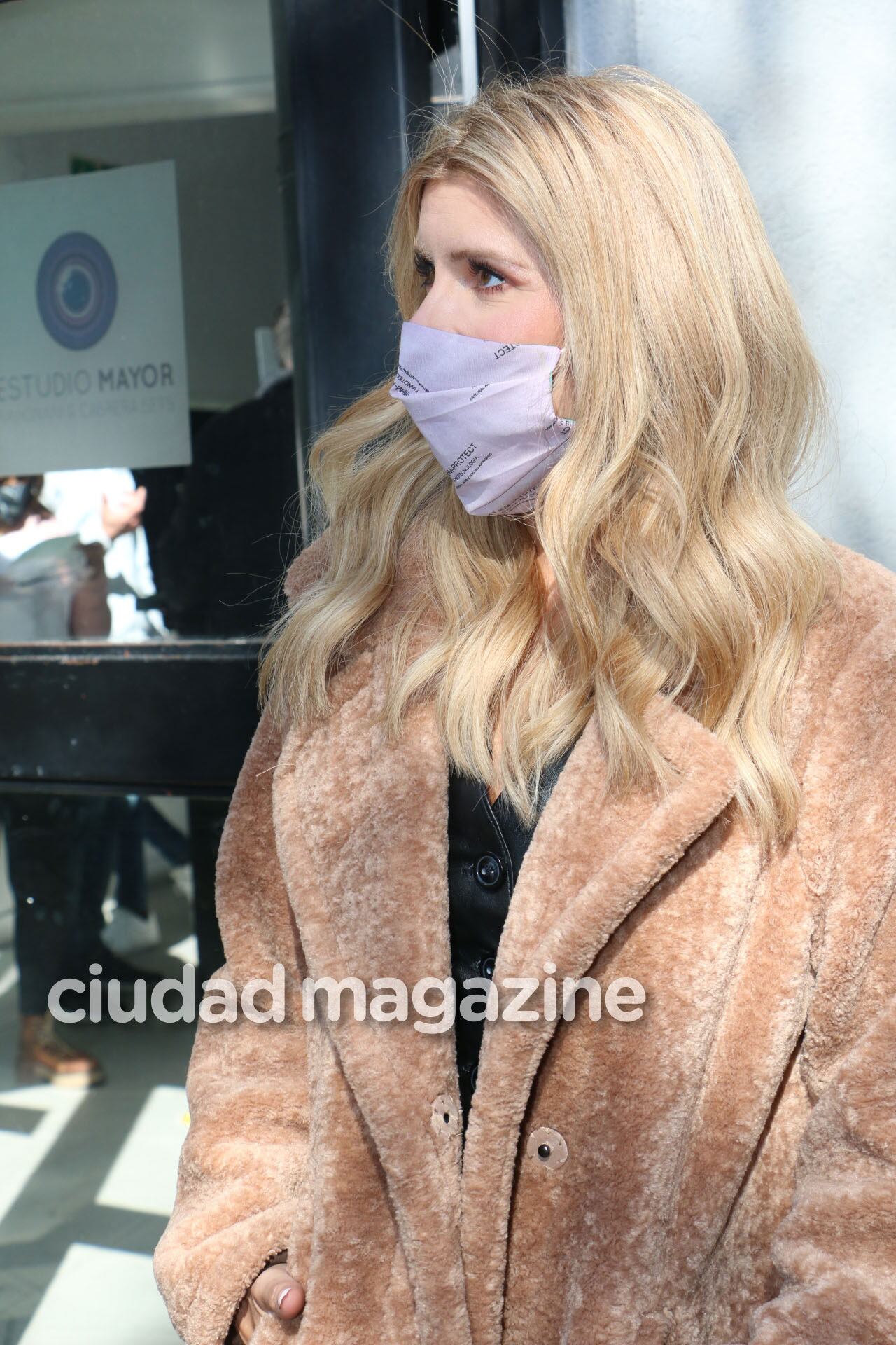 Laurita Fernández lució su rubio renovado, luego de separarse de Nicolás Cabré. (Foto: Movilpress)