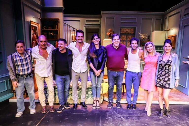 Laurita Fernández y Nicolás Cabré recibieron la primera ovación de la platea en su debut en Mar del Plata