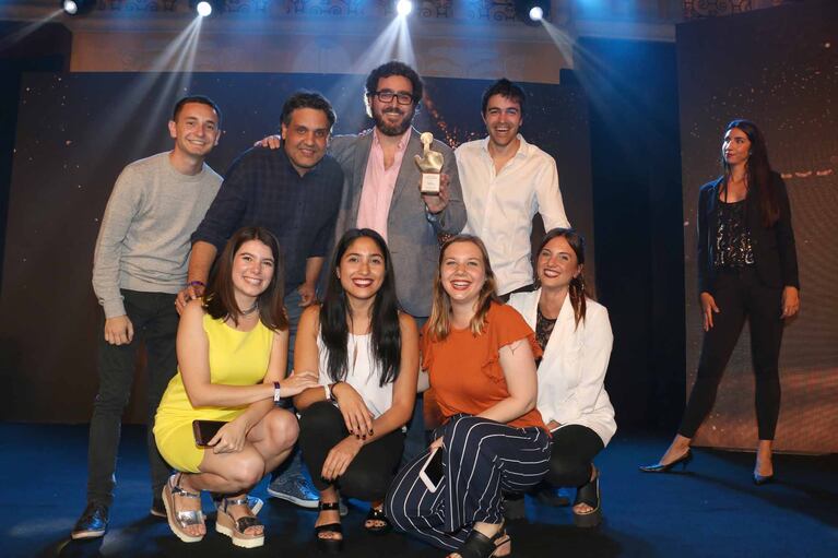 Leandro De Lisio, Juan Ignacio Garcia Dalola, Hernán Valenza, Patricio Navatta, Bianca Pastore, Mayra Melis, Antonella Curti, Agostina Alonso de Digital Soul. (Foto: Movilpress)