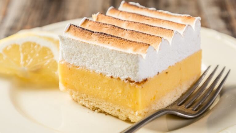 Lemon Pie, el clásico postre que sirve como guía para hacer estos alfajores. Foto: Cucinare TV