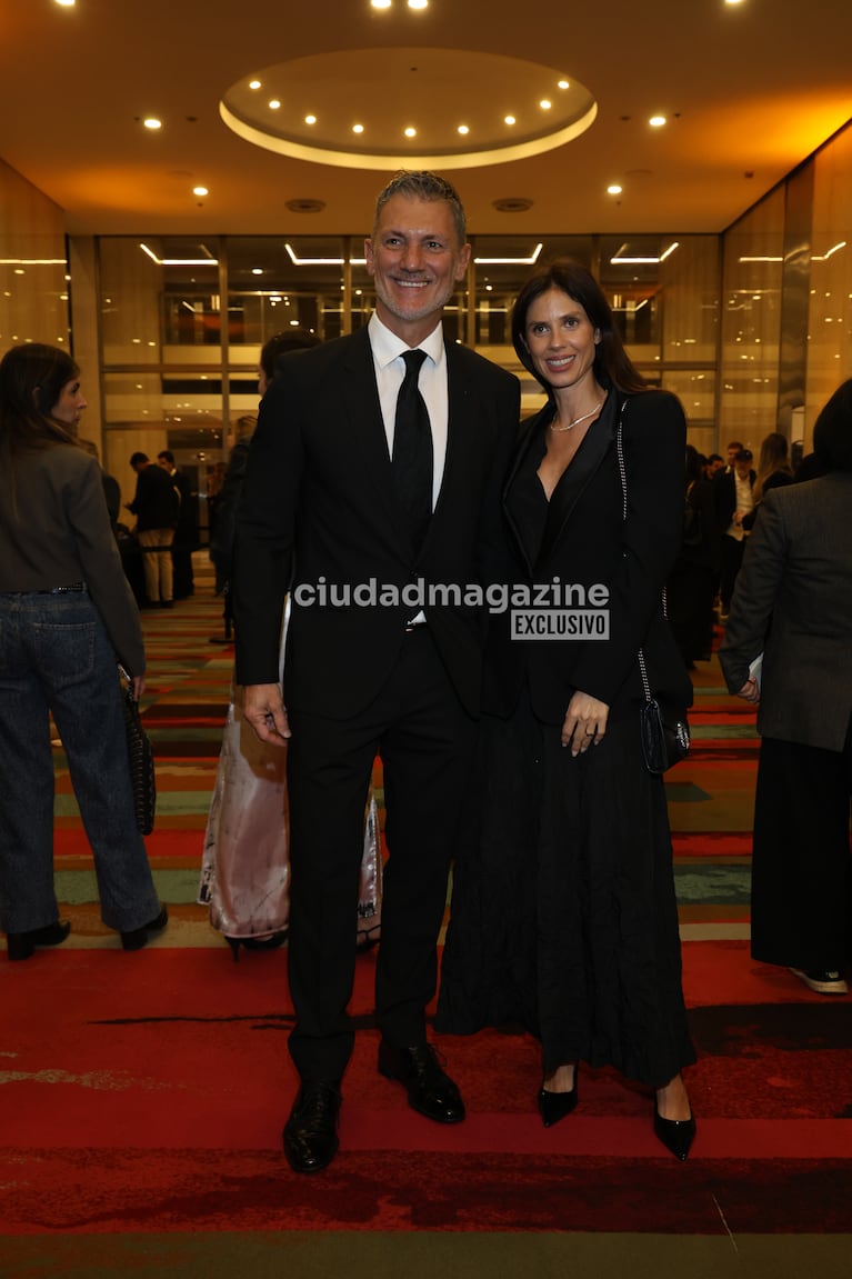 Leo Mateu y Cecilia González