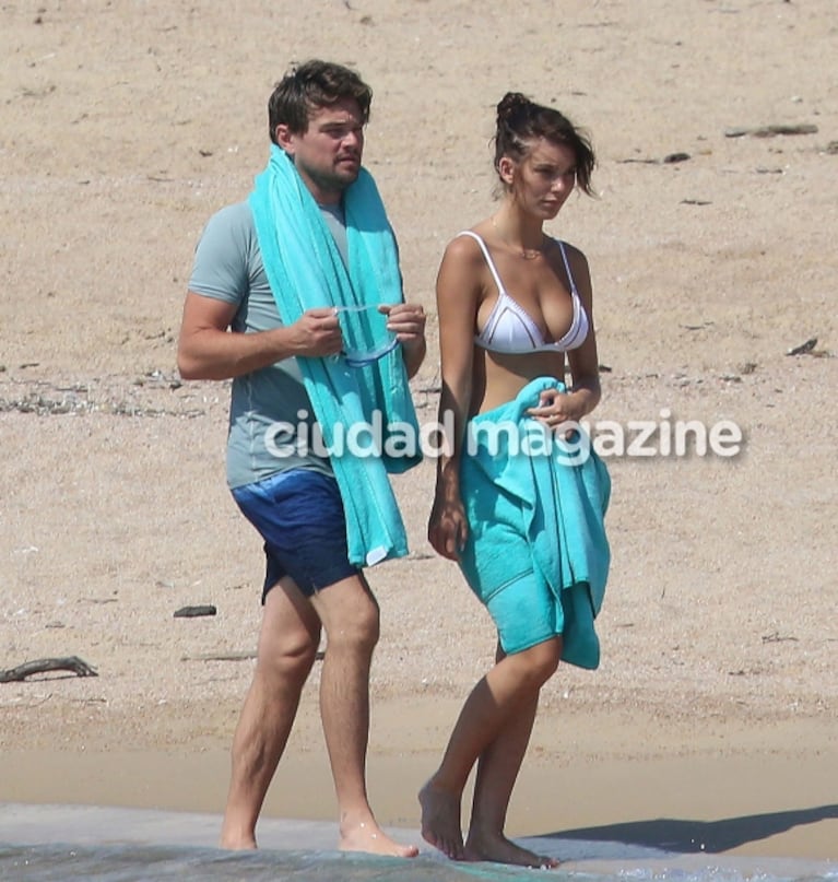 Leonardo DiCaprio y Camila Morrone, apasionados en el Mediterráneo 