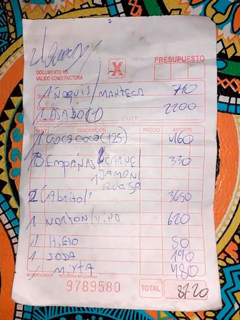 Les cobraron hasta el hielo: el ticket de una parrillada en Córdoba cuyo precio fue viral