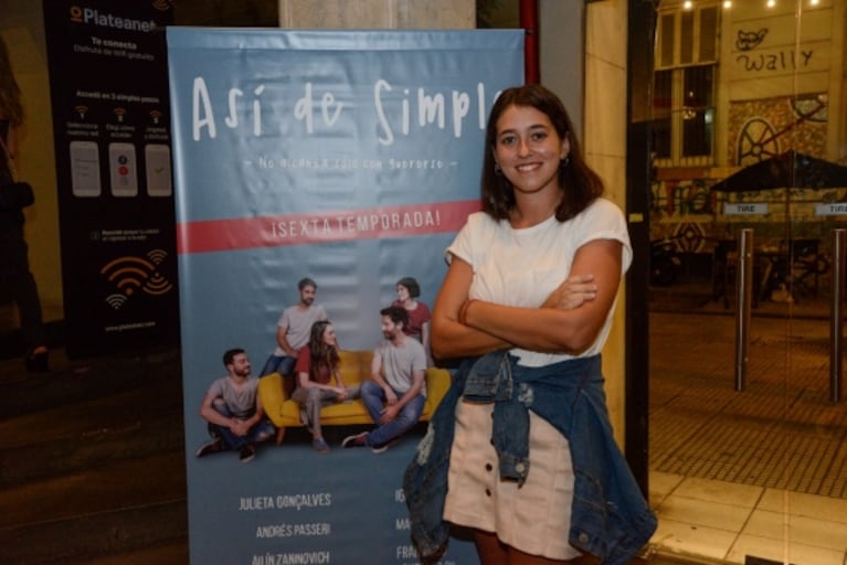 Leti Siciliani, Miguel Ángel Solá y Paula Cancio, en el estreno de Así de simple 