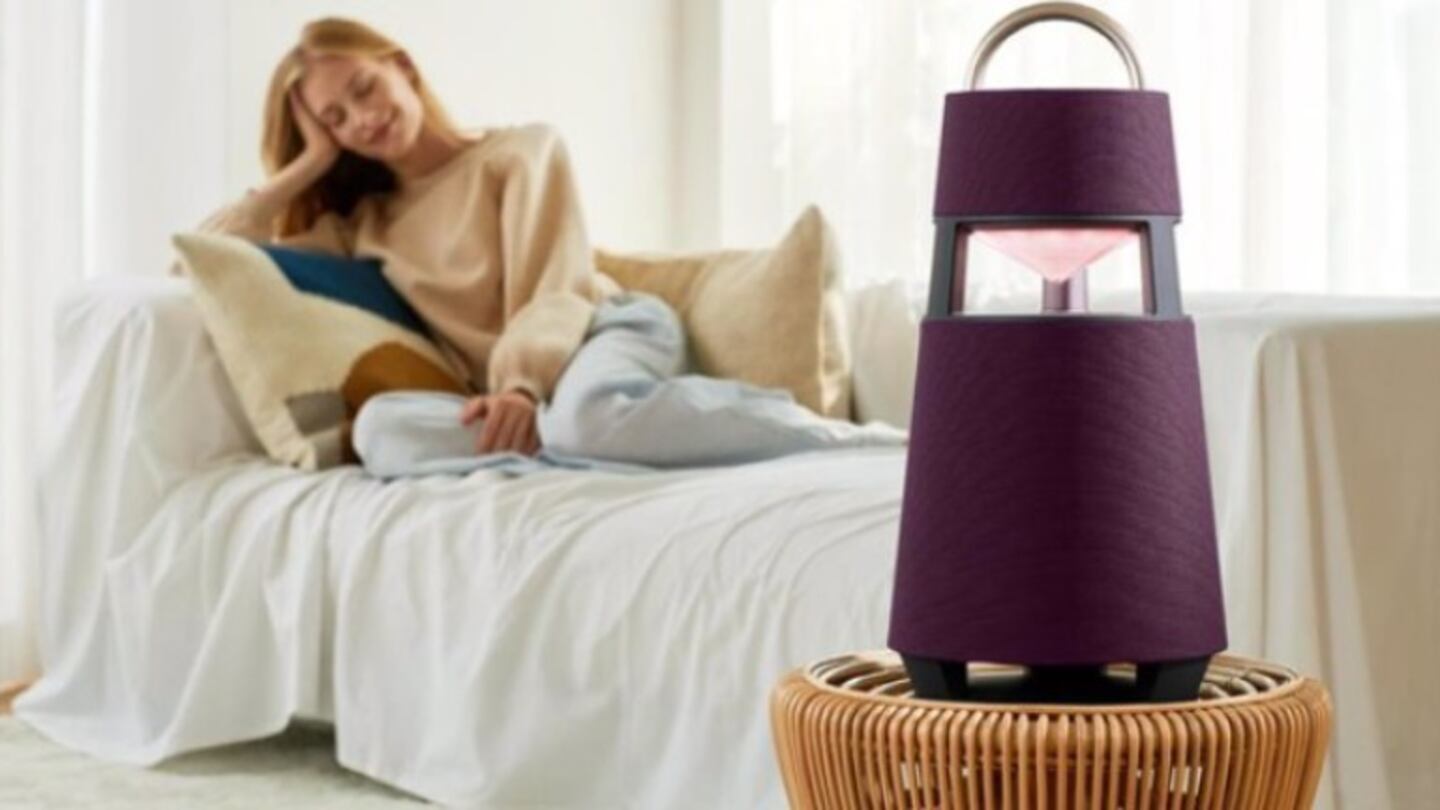 LG anuncia el altavoz inalámbrico XBOOM 360 RP4, con 120W de potencia e iluminación 360 grados. Foto: DPA.