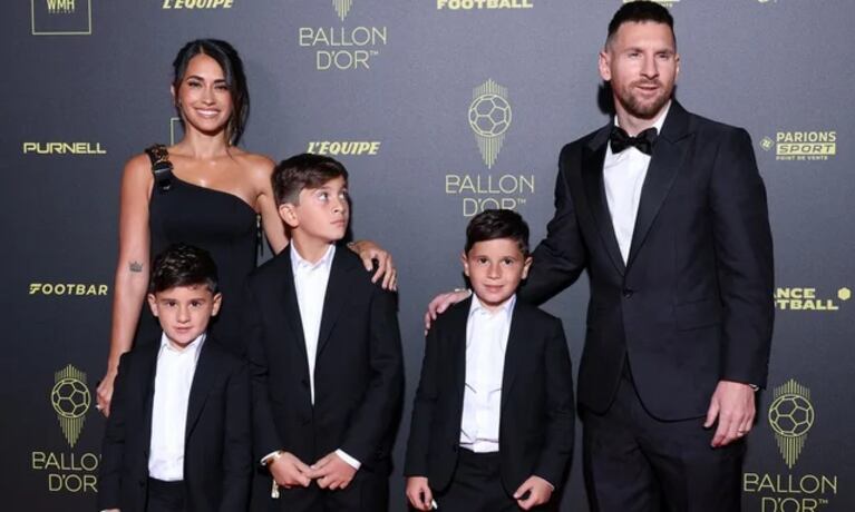 Lionel Messi, Antonela Roccuzzo y sus hijos, juntos en un evento