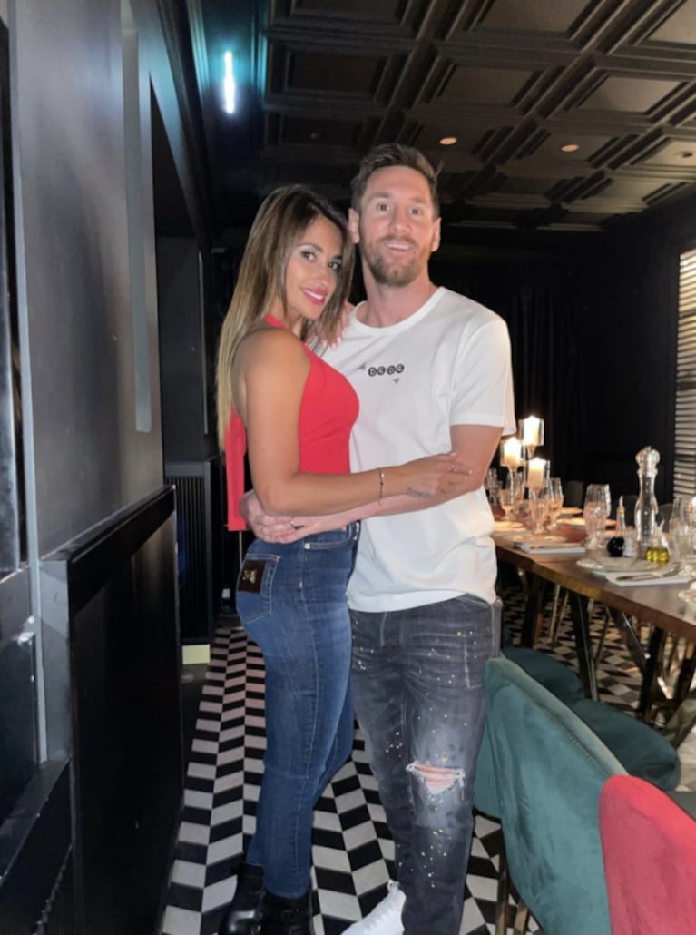 Lionel Messi cenó en París con Antonela Roccuzzo y sus hijos antes de viajar a Argentina