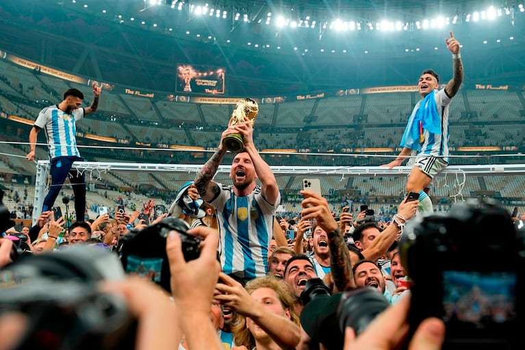 Lionel Messi en la final de la Copa del Mundo de fútbol entre Argentina y Francia. (Foto AP/Martin Meissner, archivo)