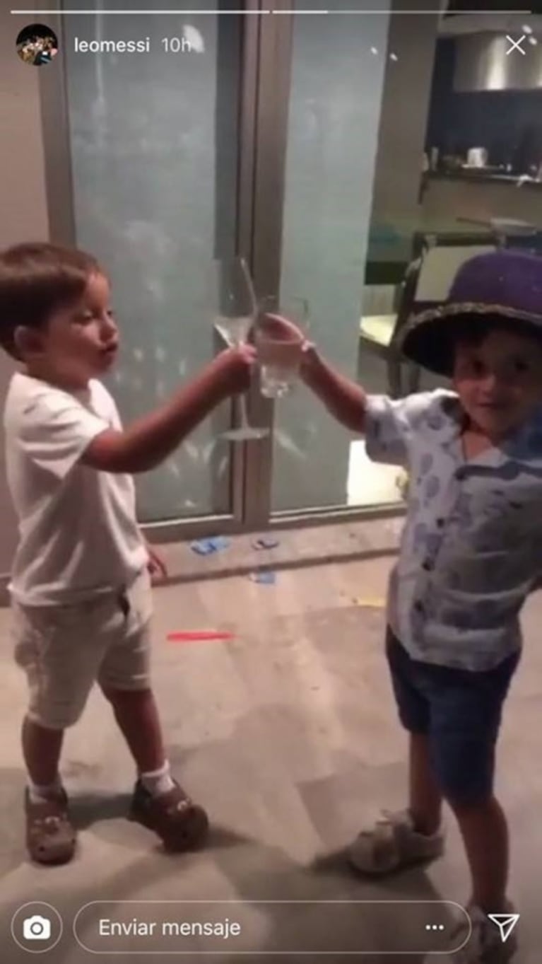 Lionel Messi festejó Año Nuevo en Rosario con su familia: ¡mirá la súper pancita de 7 meses de Antonela Roccuzzo! 