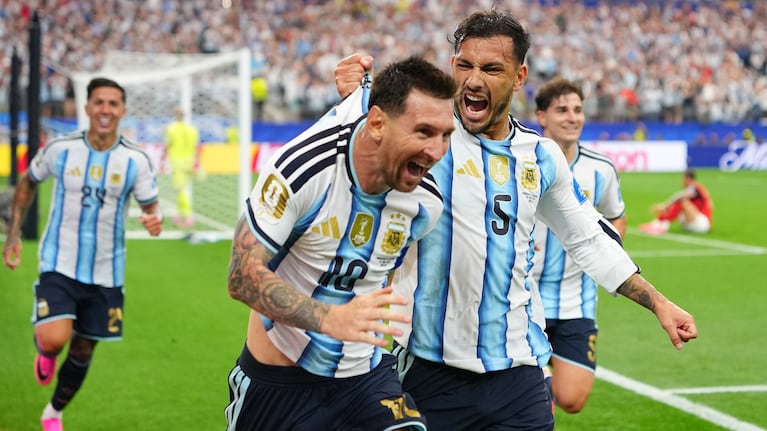 Lionel Messi sigue de fiesta: hoy celebra sus 39 años y su vigencia indiscutida en la elite del fútbol mundial. Foto: AP