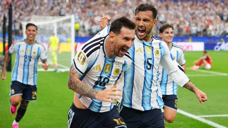 Lionel Messi sigue de fiesta: hoy celebra sus 39 años y su vigencia indiscutida en la elite del fútbol mundial. Foto: AP