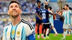 Lionel Messi y los jugadores de Cabo Verde tras la clasifición de Argentina a octavos de final en el MUNDIAL™ (Fotos: AP).