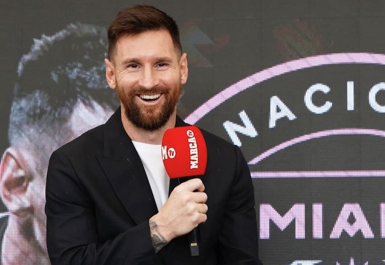 Lionel recibió un impresionante premio y Antonela lo felicitó en Instagram.