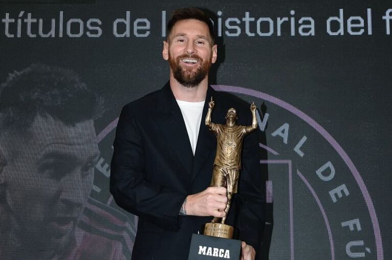 Lionel recibió un impresionante premio y Antonela lo felicitó en Instagram.