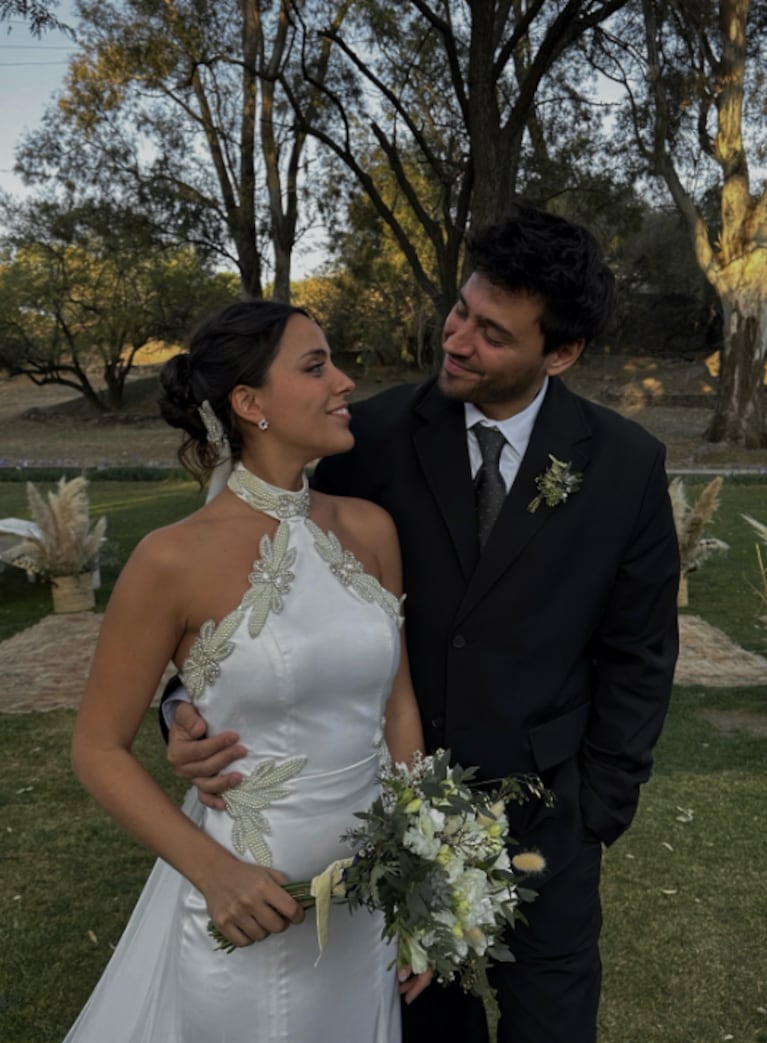 Lizardo compartió en Instagram las fotos más lindas del casamiento de su hermana Milagros en Córdoba.