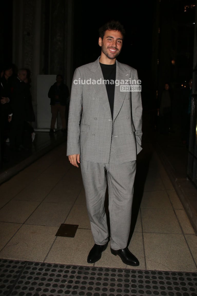 Lizardo Ponce brilló con su look en un evento de lujo (Foto: Movilpress).