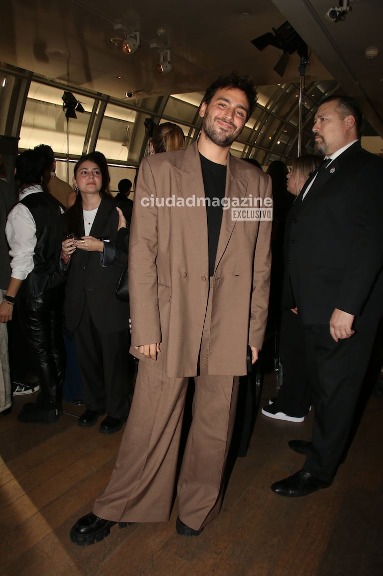 Lizardo Ponce en el desfile de Atelier Pucheta Paz (Foto: Movilpress).