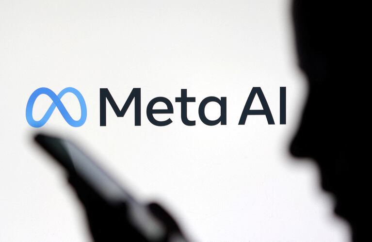 Llama 1 cuenta con capacidades de acceso a información en tiempo real y de interacción con lenguaje natural en servicios como WhatsApp, Instagram y Messenger.
