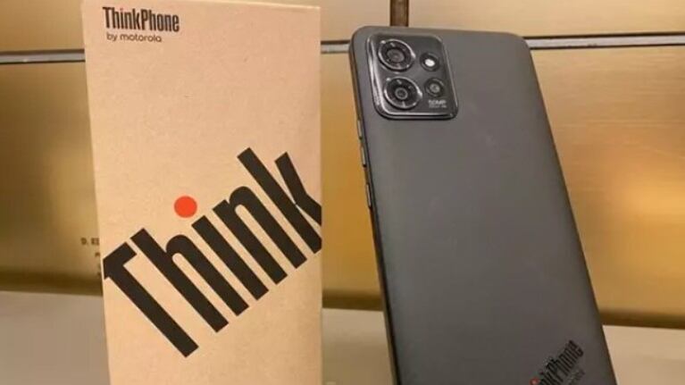 Llega el nuevo dispositivo ThinkPhone