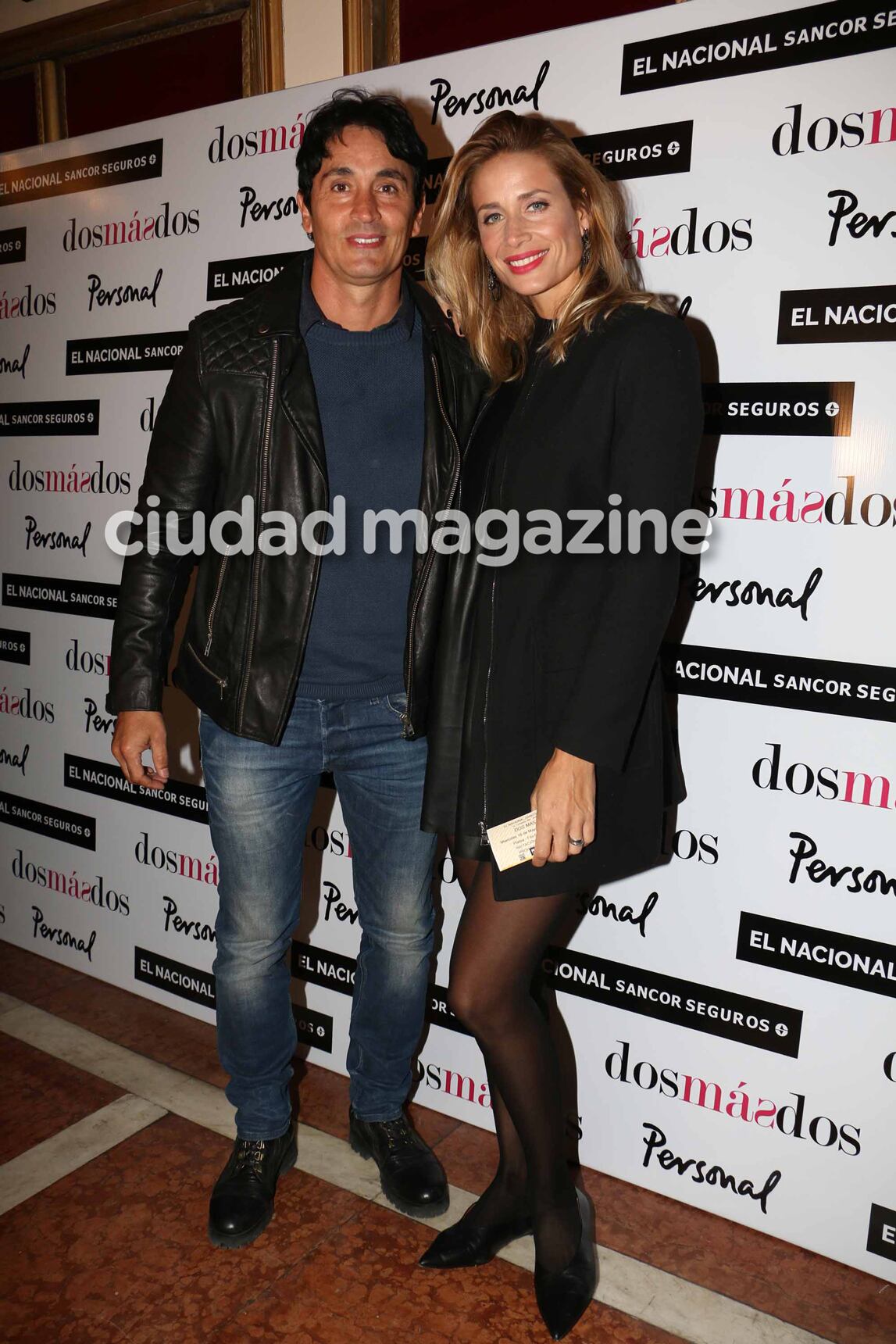 Lluvia de famosos en el estreno de Dos más dos. Fotos: Movilpress.