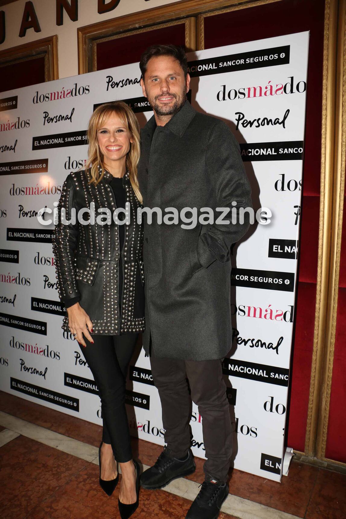 Lluvia de famosos en el estreno de Dos más dos. Fotos: Movilpress.