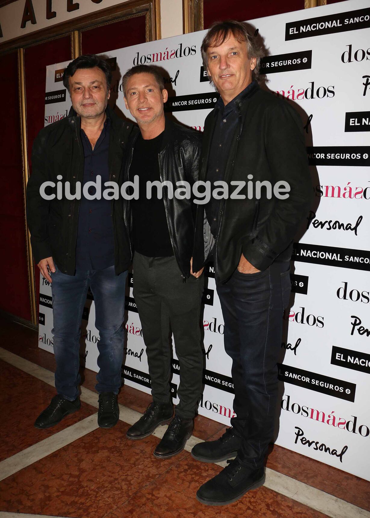 Lluvia de famosos en el estreno de Dos más dos. Fotos: Movilpress.