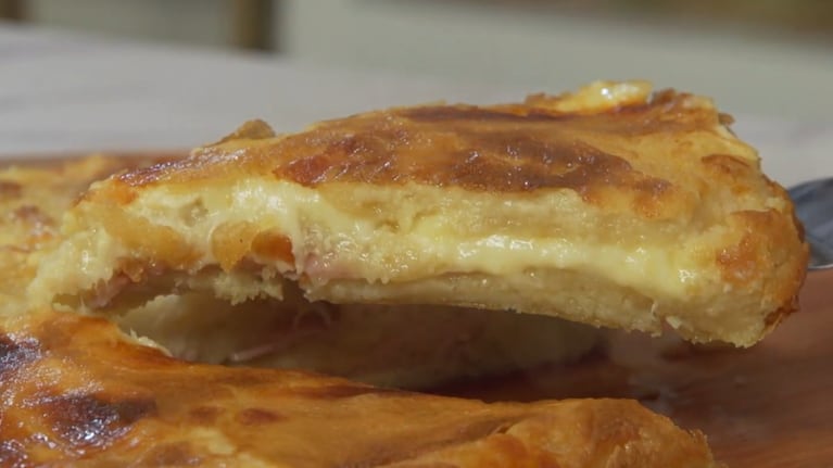 Lo suculento y tentador que luce una porción de esta fainá rellena. Foto: Cucinare.TV