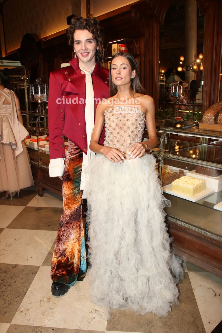 Lola Abraldes en el desfile de Jorge Rey (Foto: Movilpress).