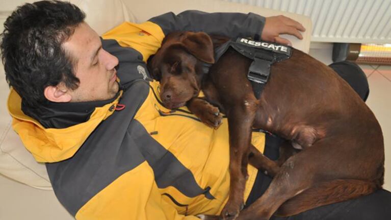 Lola junto a Cristian Kuperbank, su fiel compañero. (Foto: web)