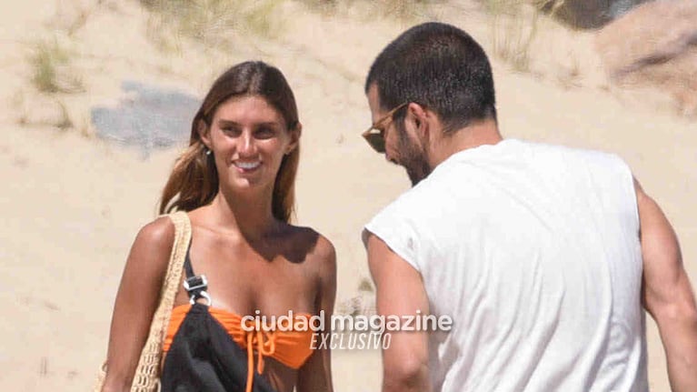 Lola Latorre, a puro mimo con su nuevo novio en las playas de Punta del Este. Foto: GM Press.