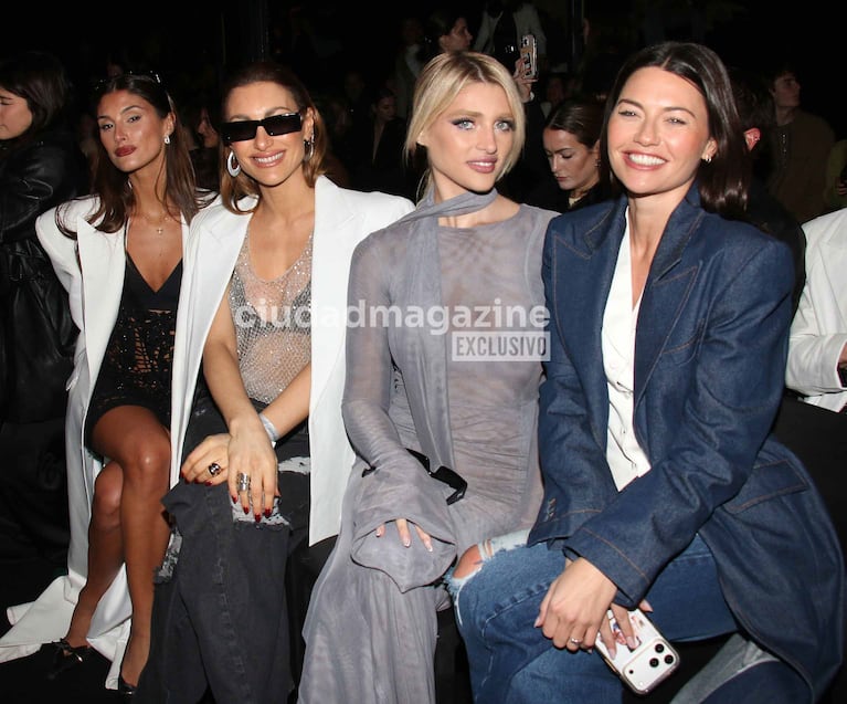 Lola Latorre, Sofía Maccagi, Martita Fort, Sofía Jujuy Jiménez en el BAFWEEK (Foto: Movilpress).